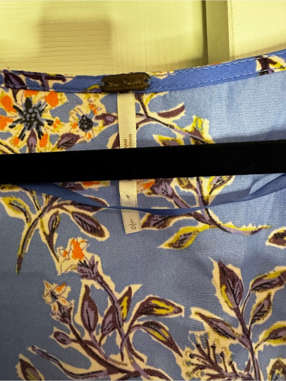 Free People Blue Multicolor Floral Smocked Waist Long Sleeve Blouse - Size L - Picture 4 of 6
